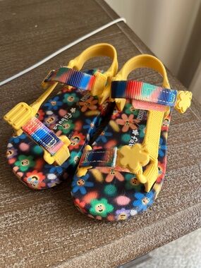 Mini Melissa Yellow Strap Floral Print Kids Sandals